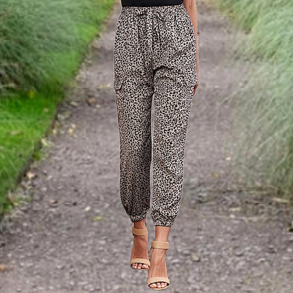 LEOPARD CROP ANKLE PANTS - Picture 2 of 5